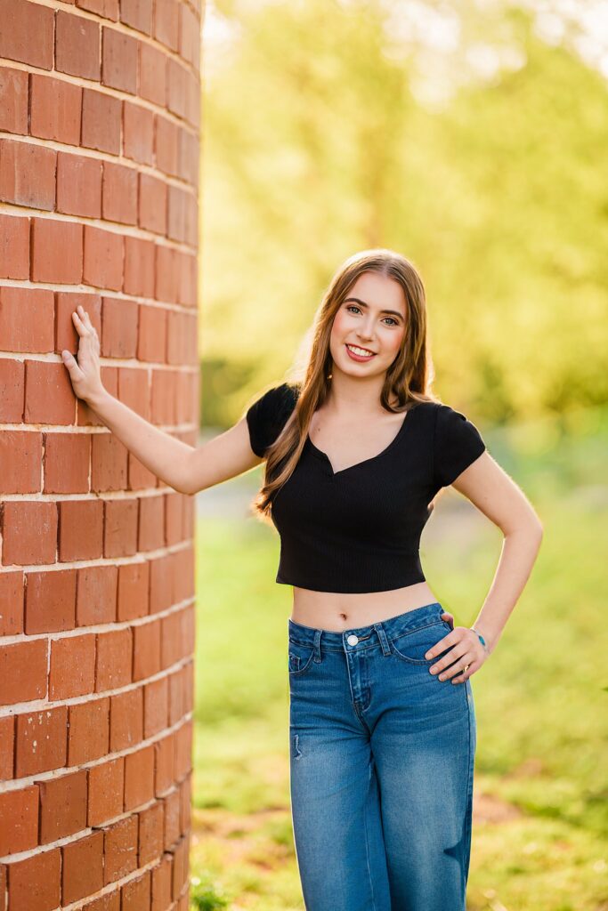 Check out Serena’s beautiful senior portraits in Apex, NC. From the golf course to the willow trees, see how this Apex High School senior styled her Altar'd State favorites for a fun, easy-going session with Aimee Sue Photography.
