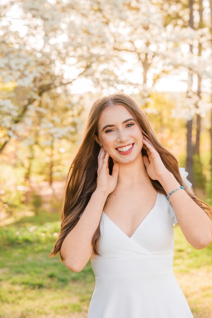 Check out Serena’s beautiful senior portraits in Apex, NC. From the golf course to the willow trees, see how this Apex High School senior styled her Altar'd State favorites for a fun, easy-going session with Aimee Sue Photography.