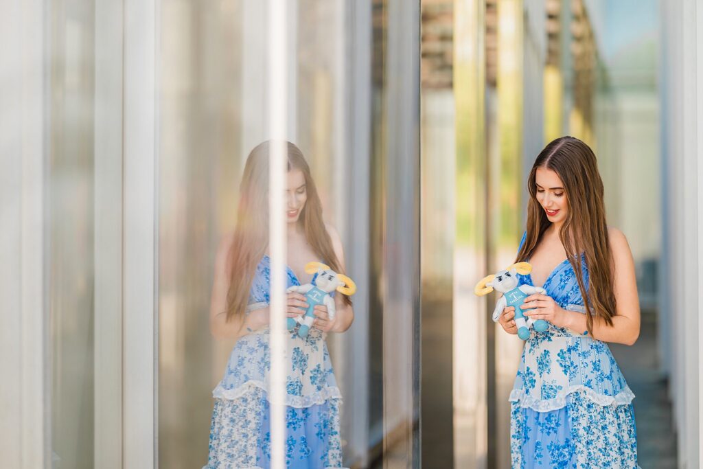 Check out Serena’s beautiful senior portraits in Apex, NC. From the golf course to the willow trees, see how this Apex High School senior styled her Altar'd State favorites for a fun, easy-going session with Aimee Sue Photography.